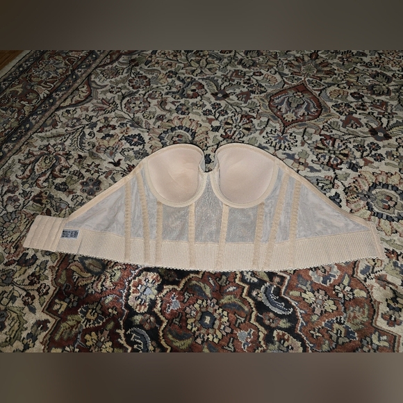 Wacoal Red Carpet Strapless Bra in Nude 34C - Picture 4 of 4